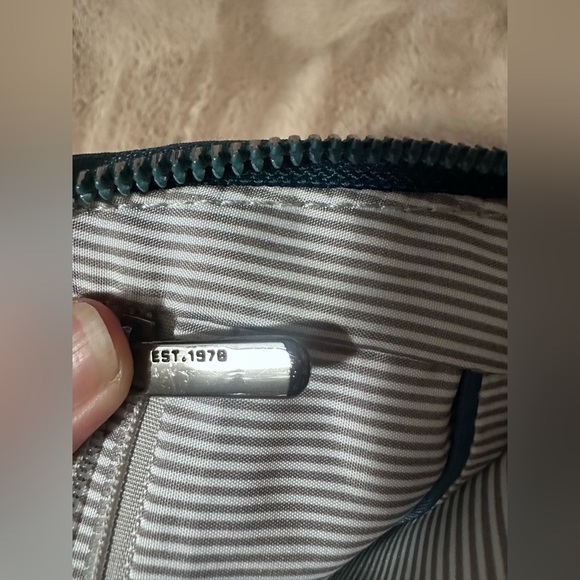 Travelon Anti-theft Stylish Blue Backpack for Women Travel - Picture 6 of 6